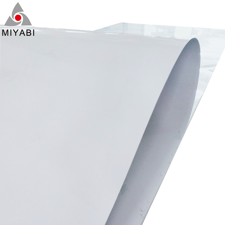 為什么選擇玻璃鋼平板？強度與輕便的完美結合